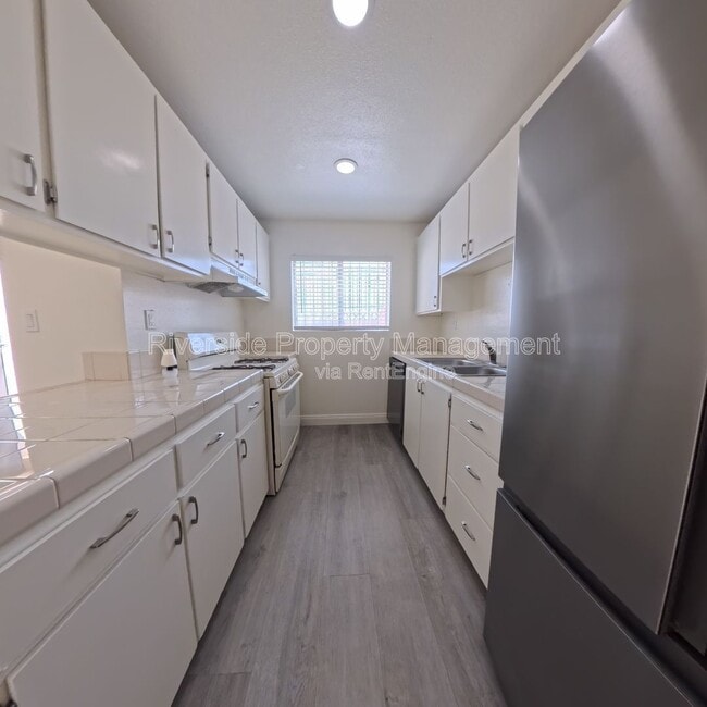Photo - 2255 Cahuilla St Unit 105