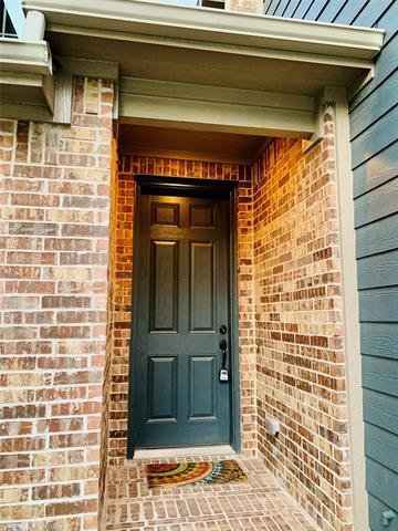 Photo - 912 Brookville Ct