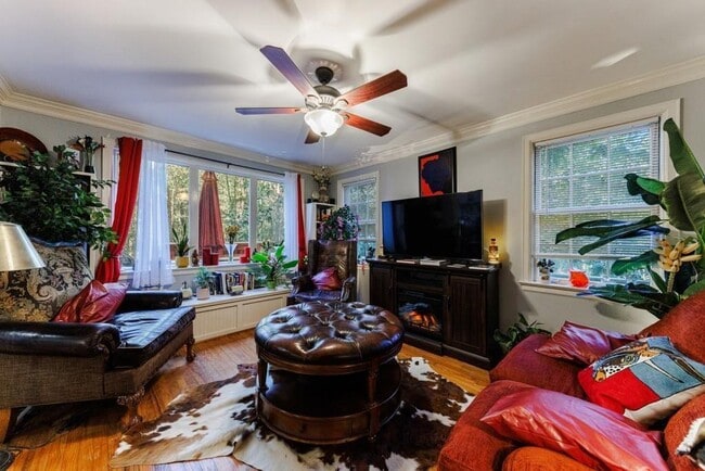 Photo - 1280 Stillwood Dr NE