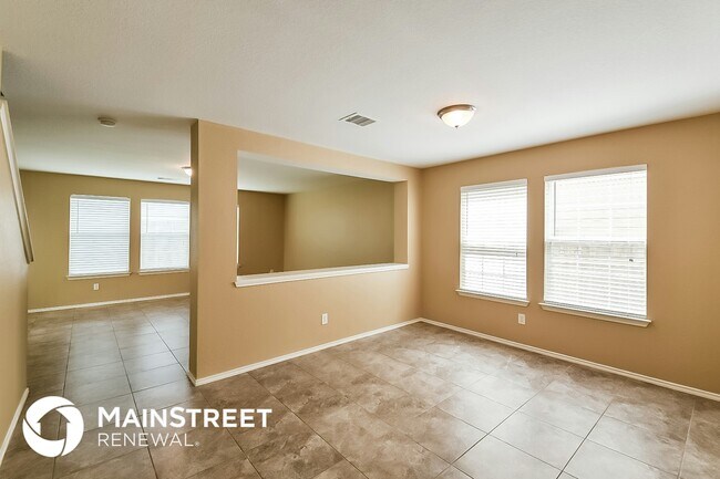 Photo - 10 Basin Elm