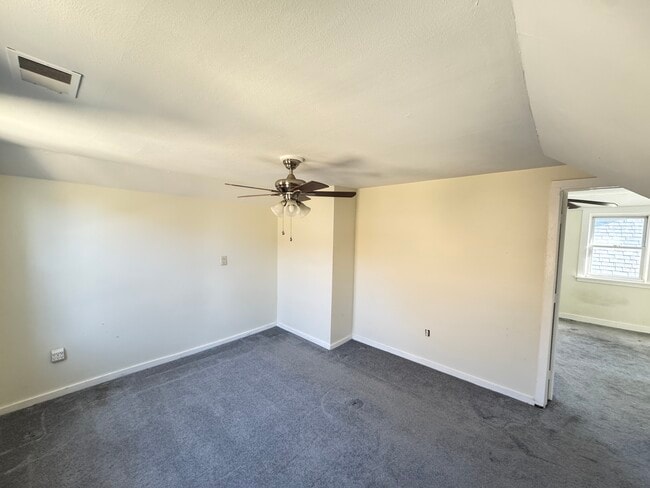 Photo - 103 Center St