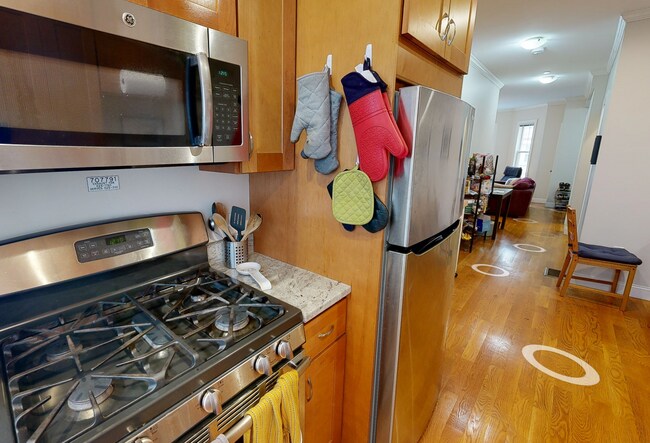 Photo - 2 Marney St Unit 1