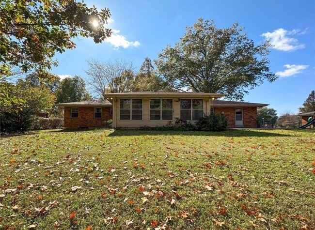 113 Warrensburg Dr