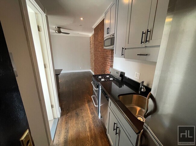 Building Photo - Prince Street Rental
