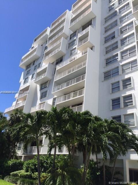 Building Photo - 150 SE 25th Rd Unit 15F