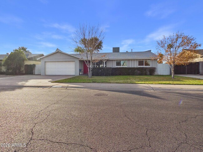 Photo - 3223 W Joan De Arc Ave