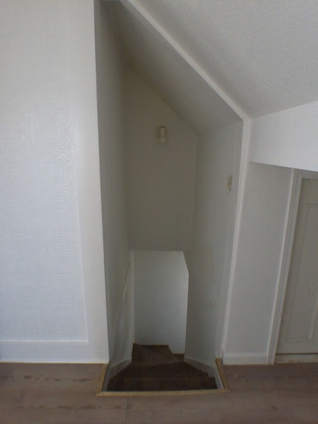 Photo - 1596-MHH1596 4th St NE