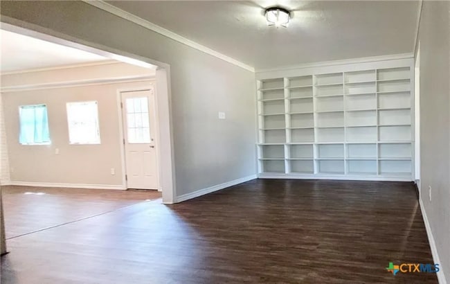 Photo - 613 Cedar Dr