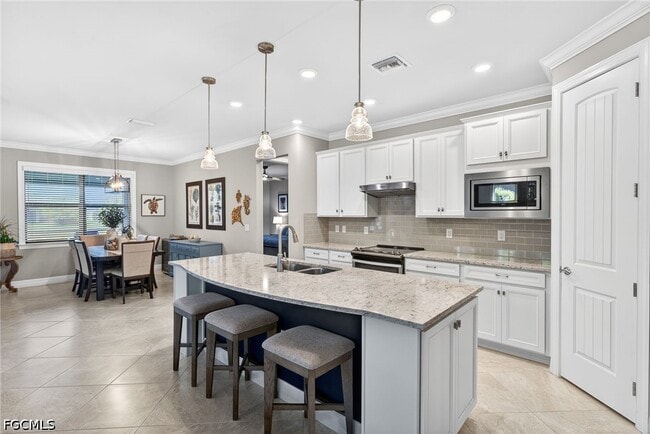 Photo - 11932 Bourke Pl