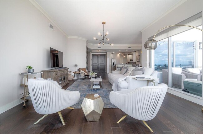 449 S 12th St Unit 2501