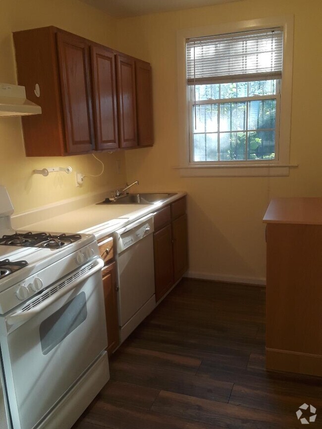 Building Photo - 318 Rhode Island Avenue, Northeast Unit 102 Rental