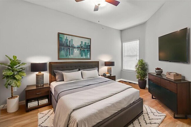 Photo - 2502 Leon St Unit 205