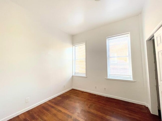 Photo - 2745 Pestalozzi St Unit 2W