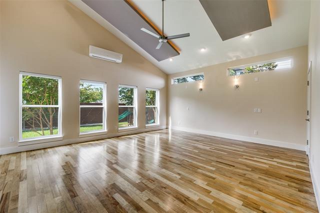 Photo - 3772 Seguin Dr