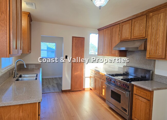 Photo - 522 Capitol St