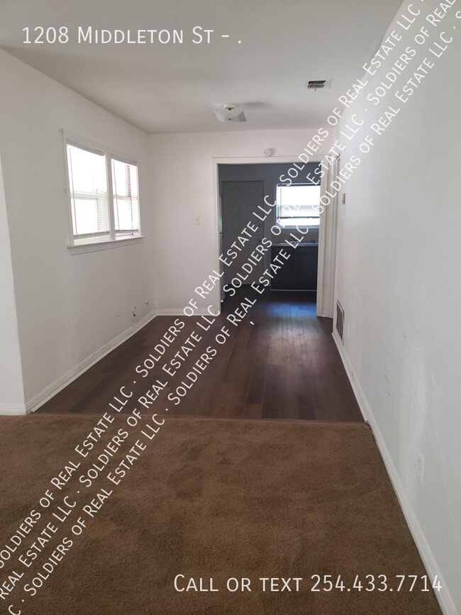 Photo - 1208 Middleton St Unidad .