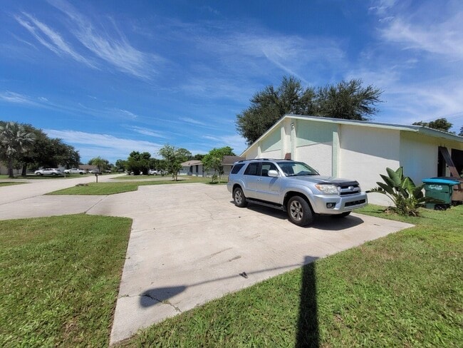 Photo - 2329 SE 6th Ln