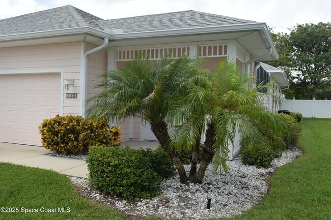 Photo - 1170 Eleuthera Dr NE