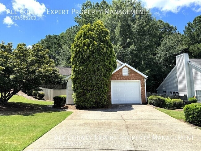 Photo - 2657 Laurel Ln NW House