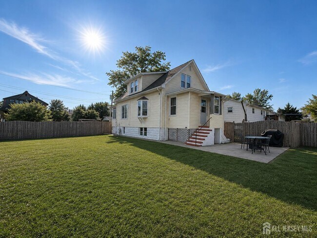 Photo - 66 Alcoa Ave