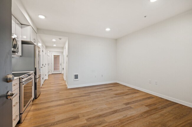 Photo - Portal Apartments