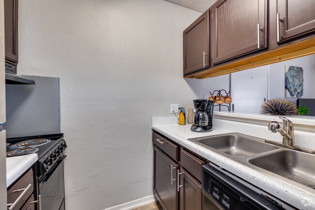 Drexel Flats - Kitchen