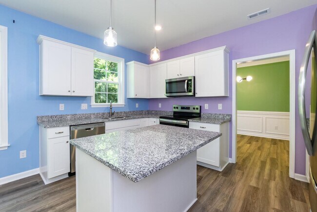 395 Oak Park Blvd