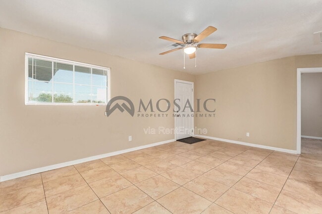 Photo - 4624 S 19th Ave