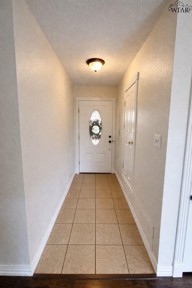 Photo - 1413 Amherst St