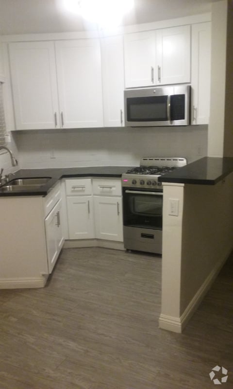 STUDIO PIC FOR LAYOUT ONLY - 3293 Cahuenga Blvd W Rental
