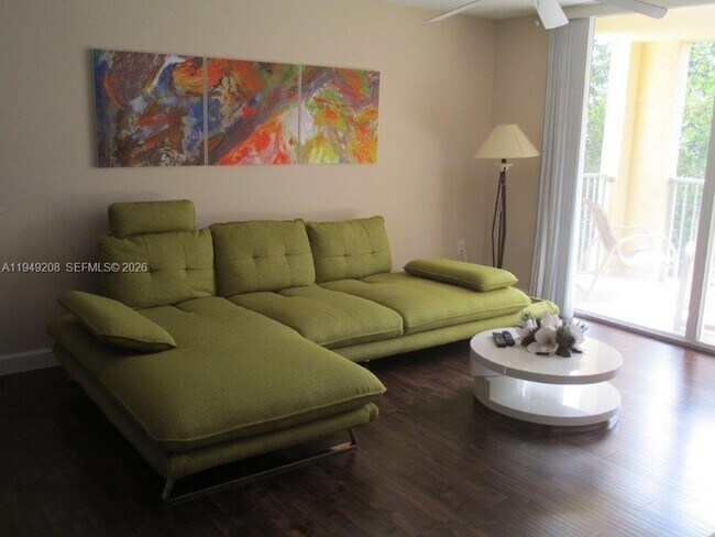 19901 E Country Club Dr Unit 2202