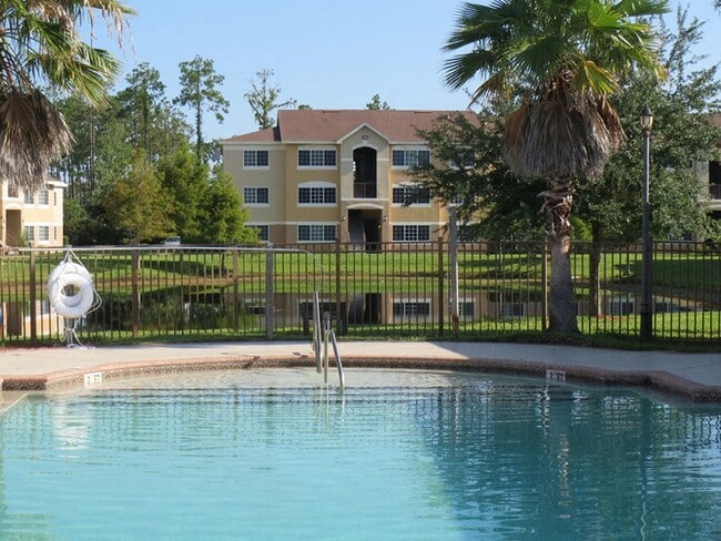 Carolina Club Apartments