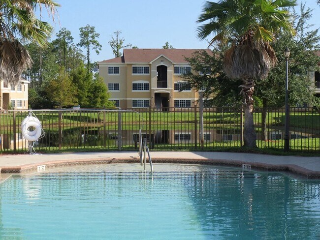 Photo - Carolina Club Apartments