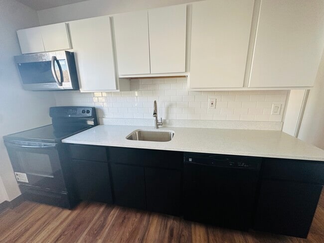 Building Photo - 1431 Lehigh St