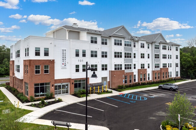 Building Photo - Gerard's Riverview Rental