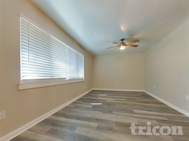 Photo - 243 E Bay Ave