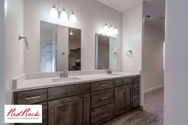 Photo - Single Family Home in Hurricane with an attached Casita!