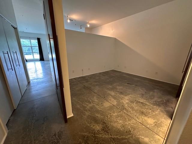 Photo - 560 Dutch Valley Rd NE Unit 2413