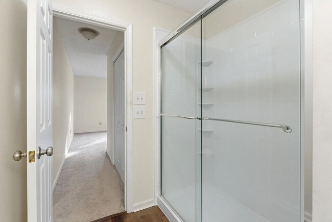 Photo - Spacious Townhome in Five Oaks!