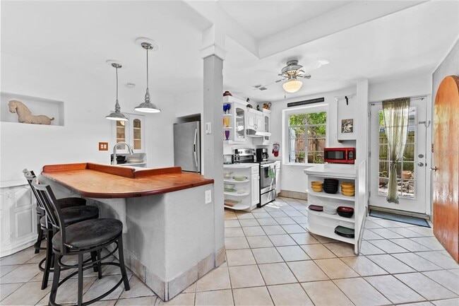 515 Crystal Beach Ave