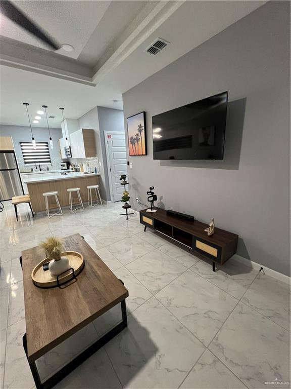 1421 E Iris Ave Unit 3