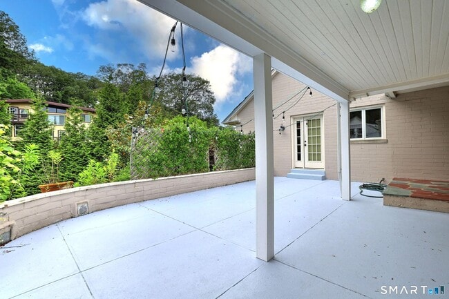 Photo - 90 Edgewood Way