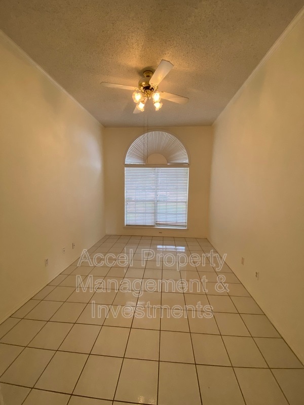 Photo - 6617 N 40th St