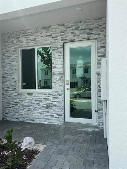 Photo - 738 SE 13th Ct