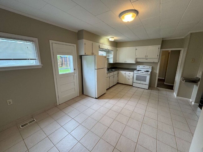 Photo - 2-Bedroom Home, Errol Heights, Gardners Welcome!