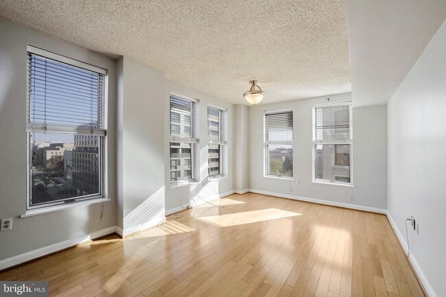 Photo - 601 Pennsylvania Ave NW Unit 910