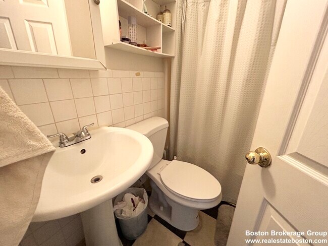 Photo - 90 Hammond St Unidad 3