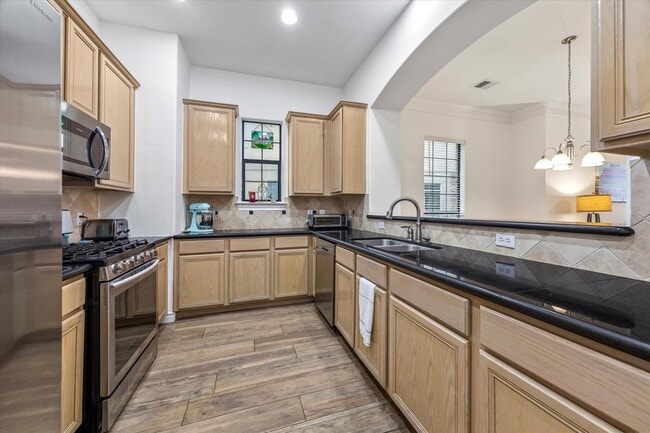 Photo - 9044 Lakes at 610 Dr
