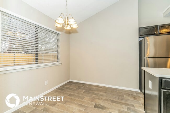 Photo - 3300 Fairview Dr