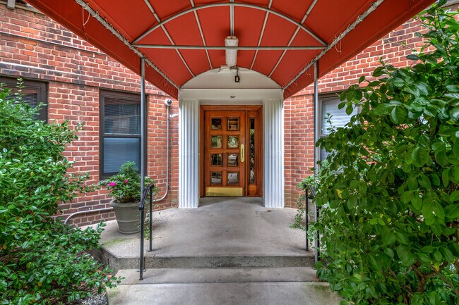 Photo - 161 Pearsall Dr Unit 6F